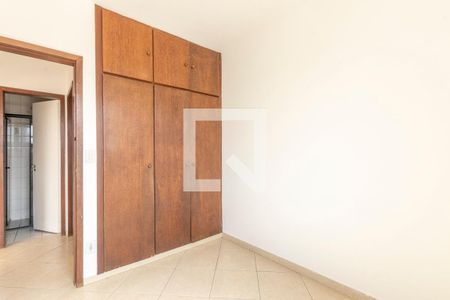 Quarto 1 de apartamento para alugar com 3 quartos, 160m² em Padre Eustáquio, Belo Horizonte