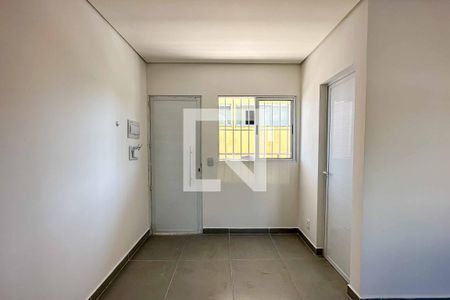 Sala/Cozinha de apartamento para alugar com 1 quarto, 32m² em Parque Peruche, São Paulo