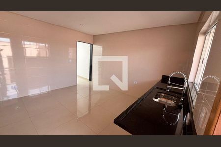 Casa à venda com 3 quartos, 160m² em São Lucas, São Paulo