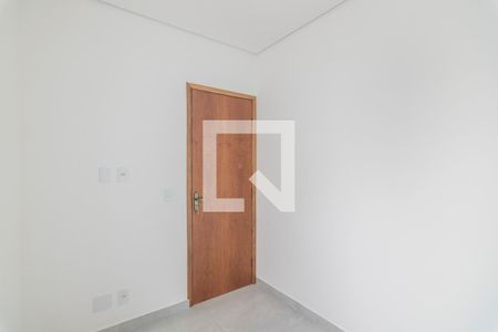 Quarto 2 de apartamento para alugar com 2 quartos, 46m² em Vila Metalúrgica, Santo André