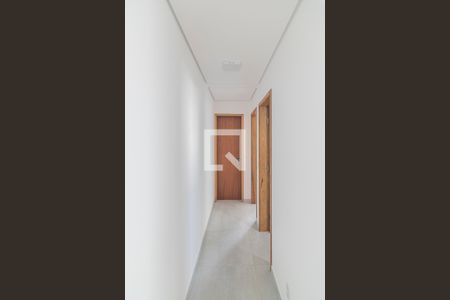 Corredor de apartamento para alugar com 2 quartos, 46m² em Vila Metalúrgica, Santo André