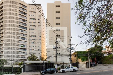Apartamento para alugar com 3 quartos, 107m² em Sumaré, São Paulo