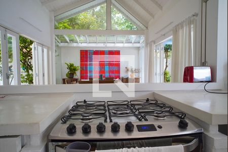 Cozinha de casa para alugar com 3 quartos, 182m² em Campeche, Florianópolis