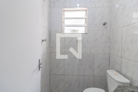 Banheiro de casa para alugar com 1 quarto, 40m² em Parque Boturussu, São Paulo