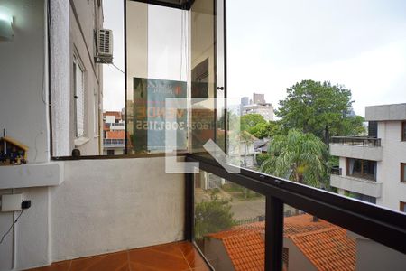 Varanda  de apartamento à venda com 3 quartos, 111m² em Chácara das Pedras, Porto Alegre
