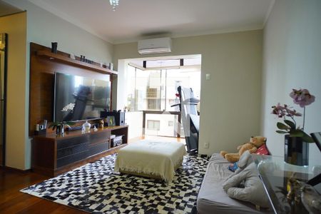 Sala  de apartamento à venda com 3 quartos, 111m² em Chácara das Pedras, Porto Alegre