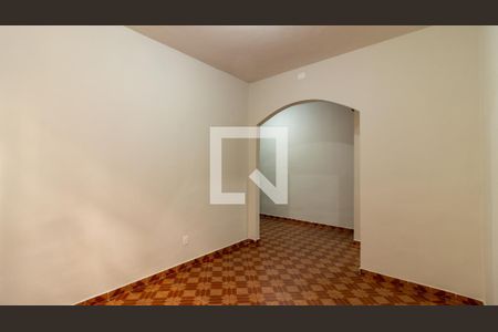 Sala de casa para alugar com 1 quarto, 65m² em Vista Alegre, Rio de Janeiro