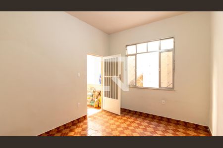 Sala de casa para alugar com 1 quarto, 65m² em Vista Alegre, Rio de Janeiro