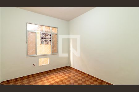 Quarto de casa para alugar com 1 quarto, 65m² em Vista Alegre, Rio de Janeiro