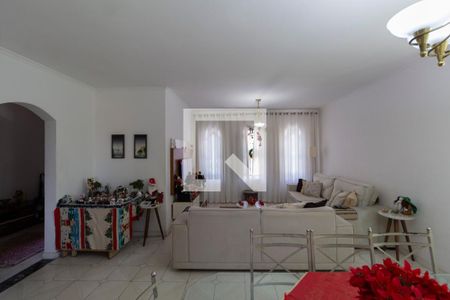 Sala de casa à venda com 4 quartos, 240m² em Vila Salete, São Paulo