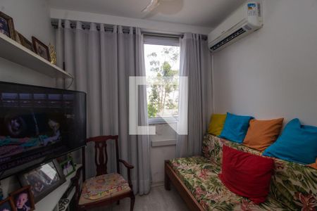 Sala de apartamento à venda com 2 quartos, 60m² em Cavalhada, Porto Alegre