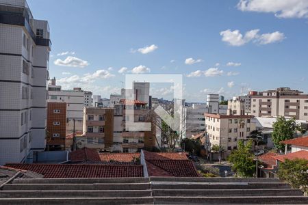vista Sala de apartamento à venda com 3 quartos, 95m² em Cidade Nova, Belo Horizonte