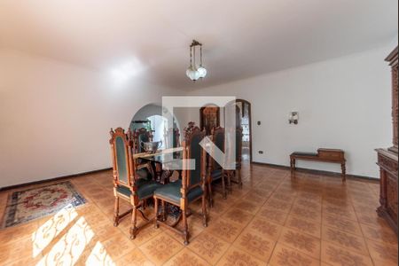 Casa para alugar com 350m², 3 quartos e 6 vagas Casa para alugar com 350m², 3 quartos e 6 vagasSala de jantar 2