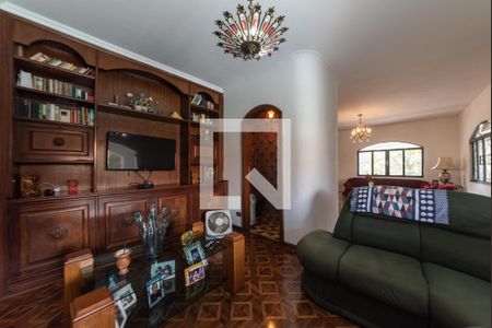 Sala de TV de casa para alugar com 3 quartos, 350m² em Cursino, São Paulo