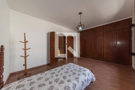 Casa para alugar com 350m², 3 quartos e 6 vagas Casa para alugar com 350m², 3 quartos e 6 vagasSuíte 1