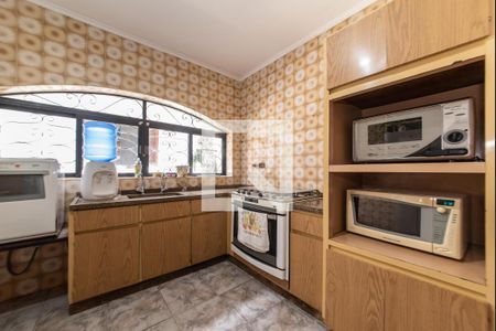 Casa para alugar com 350m², 3 quartos e 6 vagas Casa para alugar com 350m², 3 quartos e 6 vagasCozinha