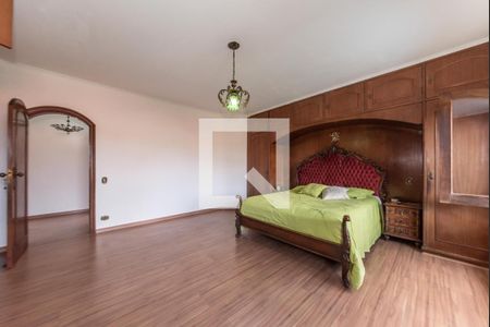 Casa para alugar com 350m², 3 quartos e 6 vagas Casa para alugar com 350m², 3 quartos e 6 vagasSuíte 3