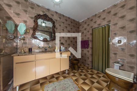 Casa para alugar com 350m², 3 quartos e 6 vagas Casa para alugar com 350m², 3 quartos e 6 vagasBanheiro da Suíte 3