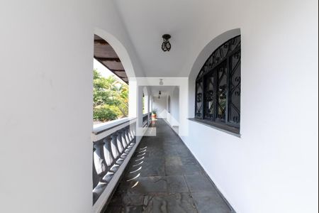 Casa para alugar com 350m², 3 quartos e 6 vagas Casa para alugar com 350m², 3 quartos e 6 vagasVaranda da Sala