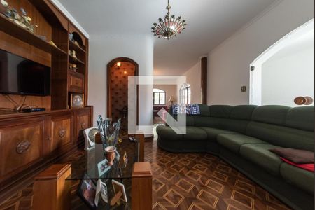Sala de TV de casa para alugar com 3 quartos, 350m² em Cursino, São Paulo