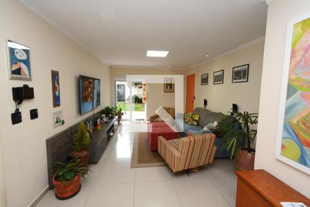 Sala de casa de condomínio à venda com 3 quartos, 300m² em Jardim Campo Grande, São Paulo