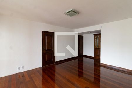 Apartamento para alugar com 103m², 3 quartos e 2 vagasDetalhe da sala