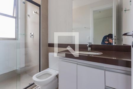 Banheiro da Suíte de apartamento para alugar com 2 quartos, 64m² em Savassi , Belo Horizonte