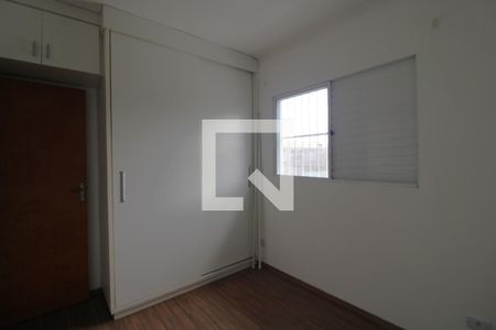 Quarto 1 de casa para alugar com 2 quartos, 64m² em Vila Arriete, São Paulo