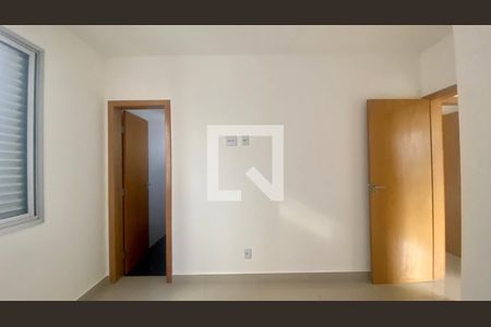 Quarto Suíte 1 de apartamento à venda com 2 quartos, 130m² em Vila Paris, Belo Horizonte