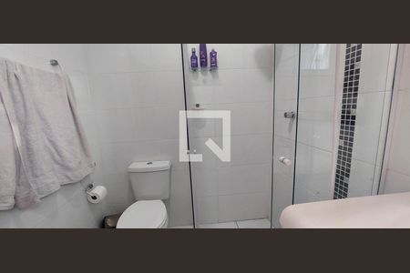 Banheiro Quarto 1 suíte de apartamento para alugar com 3 quartos, 140m² em Vila Helena, Santo André