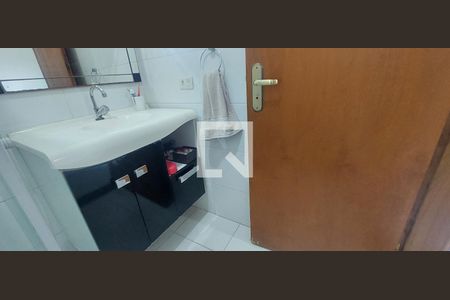 Banheiro Quarto 1 suíte de apartamento para alugar com 3 quartos, 140m² em Vila Helena, Santo André