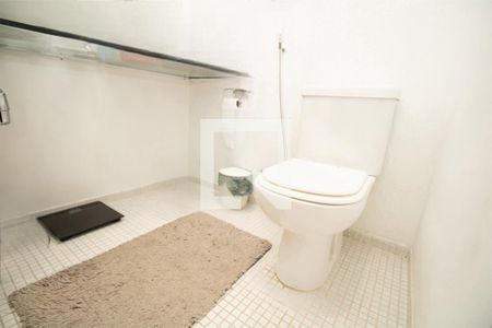 Banheiro 1, louça sanitária  de apartamento à venda com 3 quartos, 96m² em Moema, São Paulo
