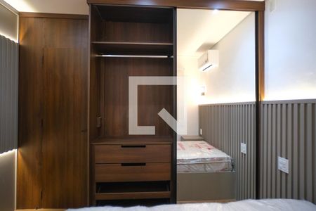 Armário de apartamento para alugar com 1 quarto, 53m² em Pinheiros, São Paulo