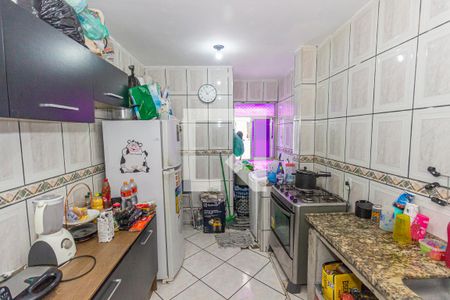 Apartamento à venda com 70m², 2 quartos e 1 vaga Apartamento à venda com 70m², 2 quartos e 1 vagaCozinha e Área de Serviço