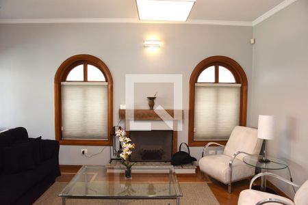 Sala de casa para alugar com 4 quartos, 330m² em Interlagos, São Paulo