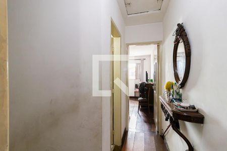 Corredor de casa à venda com 2 quartos, 145m² em Vila Santo Estefano, São Paulo