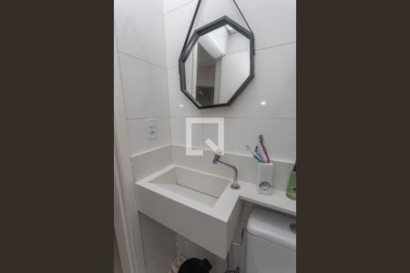 Apartamento à venda com 84m², 3 quartos e 1 vaga Apartamento à venda com 84m², 3 quartos e 1 vagaBanheiro social