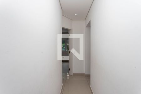 Corredor  de apartamento à venda com 3 quartos, 84m² em Centro, Diadema