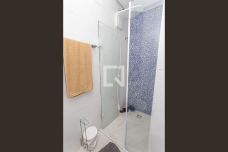 Apartamento à venda com 84m², 3 quartos e 1 vaga Apartamento à venda com 84m², 3 quartos e 1 vagaBanheiro da suíte