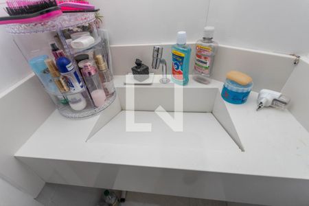 Apartamento à venda com 84m², 3 quartos e 1 vaga Apartamento à venda com 84m², 3 quartos e 1 vagaBanheiro da suíte