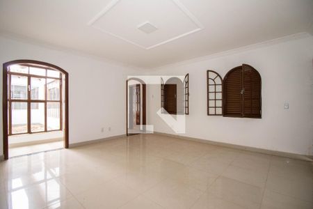 Casa de condomínio para alugar com 500m², 5 quartos e 5 vagasSala 1
