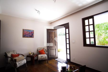 Sala 2 de casa à venda com 6 quartos, 280m² em Santa Amelia, Belo Horizonte