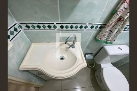 Banheiro de apartamento à venda com 3 quartos, 81m² em Cristo Rei, São Leopoldo