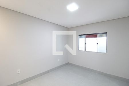 Sala 2 de casa para alugar com 4 quartos, 180m² em Jardim Europa, Uberlândia