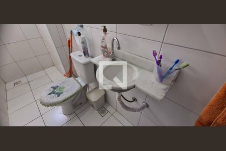 Apartamento à venda com 65m², 2 quartos e 1 vaga Apartamento à venda com 65m², 2 quartos e 1 vagaBanheiro