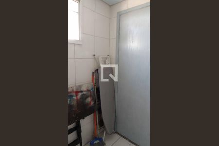 Apartamento à venda com 65m², 2 quartos e 1 vaga Apartamento à venda com 65m², 2 quartos e 1 vagaBanheiro