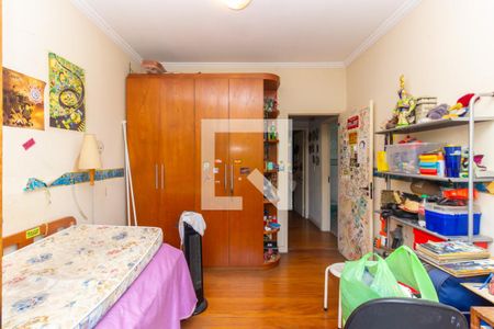 Quarto 3 de casa à venda com 3 quartos, 300m² em Vila Monumento, São Paulo