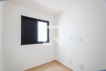 Quarto 2 de apartamento para alugar com 2 quartos, 90m² em Vila Vitoria, Santo André