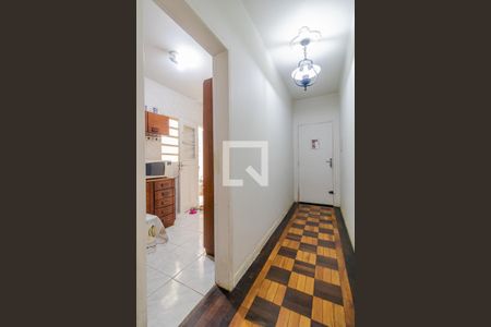 Corredor de apartamento à venda com 2 quartos, 74m² em Santana, Porto Alegre