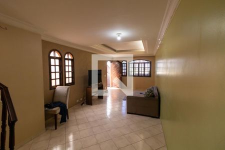 Sala de casa à venda com 3 quartos, 270m² em Vila Guilhermina, São Paulo